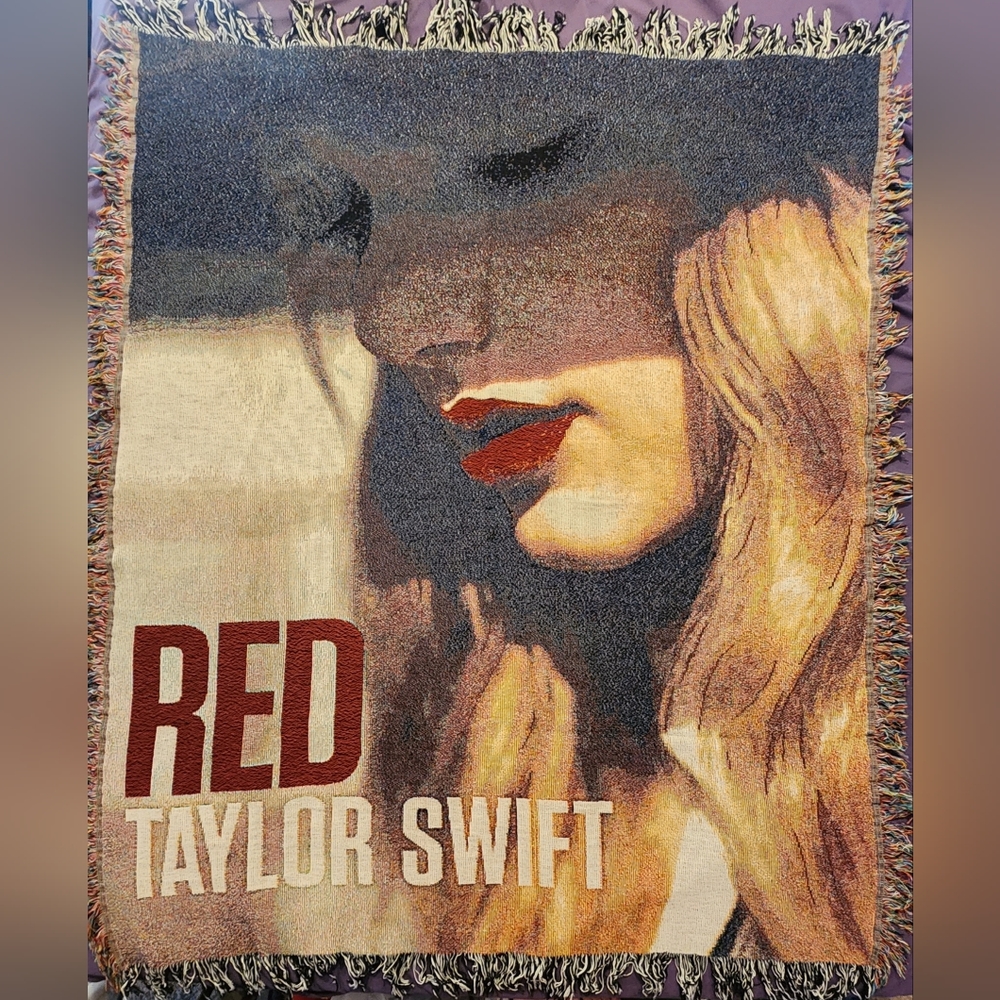 Taylor Swift woven blanket throw 50x60 NWOT
